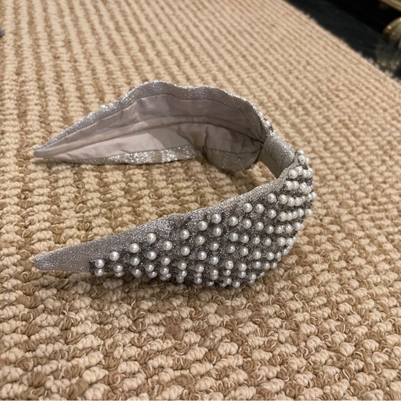NamJosh Beaded Metallic Knotted Headband Pearl Embellishments - Picture 5 of 6